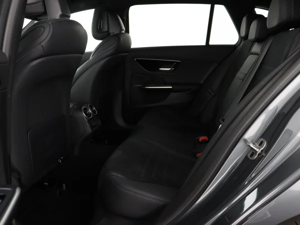 MERCEDES C 300 (2023) — foto 5 van 33