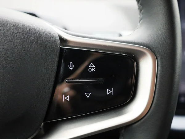 Volvo EX30 (2024) — foto 17 van 39