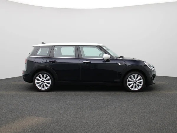 MINI Clubman (2023) — foto 30 van 32