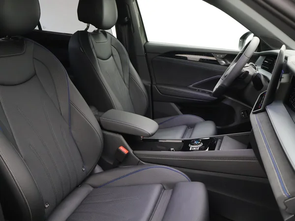 VOLKSWAGEN Tayron eHybrid (PHEV) (2026) — foto 13 van 24