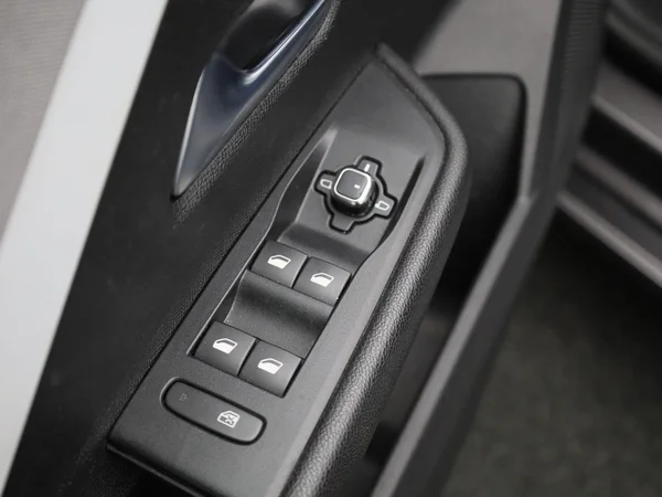 Opel Astra (2023) — foto 20 van 38