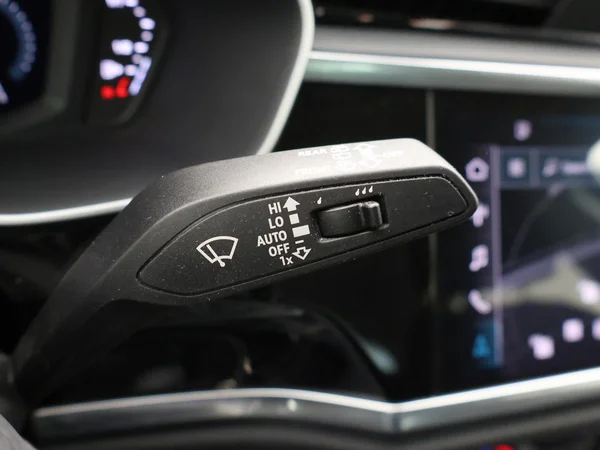 AUDI Q3 PHEV (2021) — foto 9 van 29