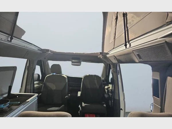 VOLKSWAGEN California T7 eHybrid (2026) — foto 4 van 17