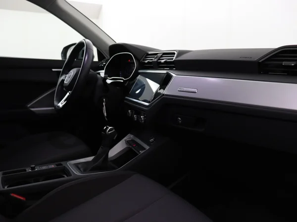 AUDI Q3 (2020) — foto 3 van 27