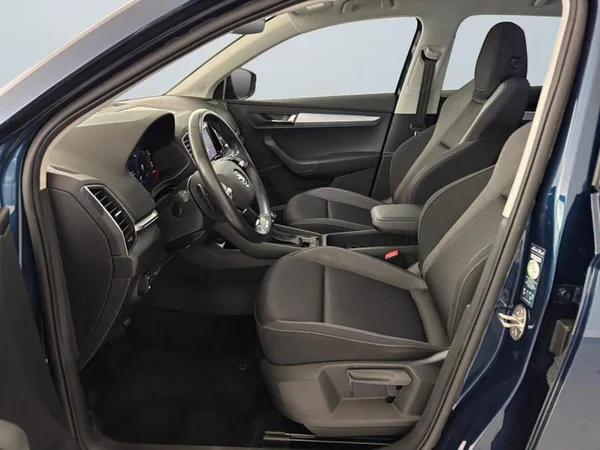 SKODA Karoq Dsl (2022) — foto 2 van 17