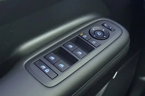 Hyundai Santa Fe HEV (2025) — foto 14 van 38
