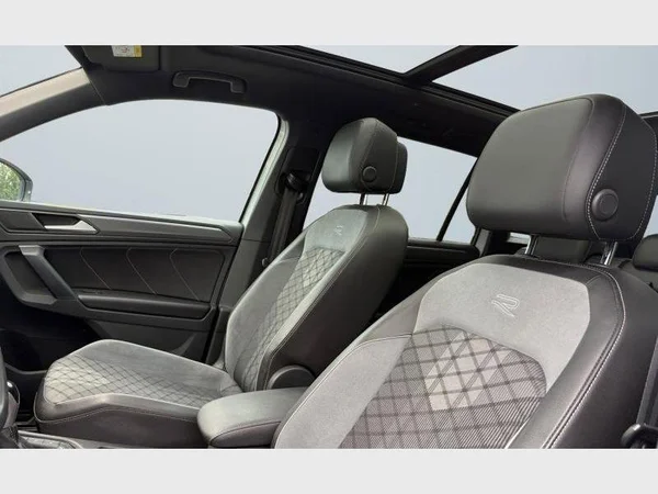 Volkswagen Tiguan (2021) — foto 3 van 27