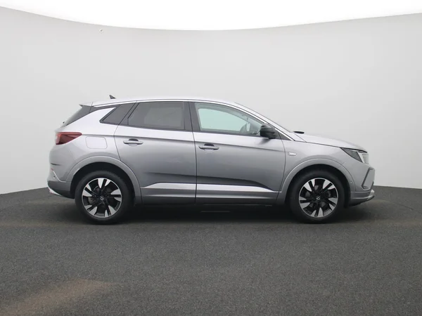 Opel Grandland (2023) — foto 37 van 40