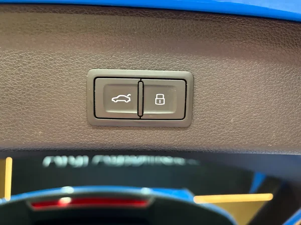 Audi Q3 (2019) — foto 25 van 28