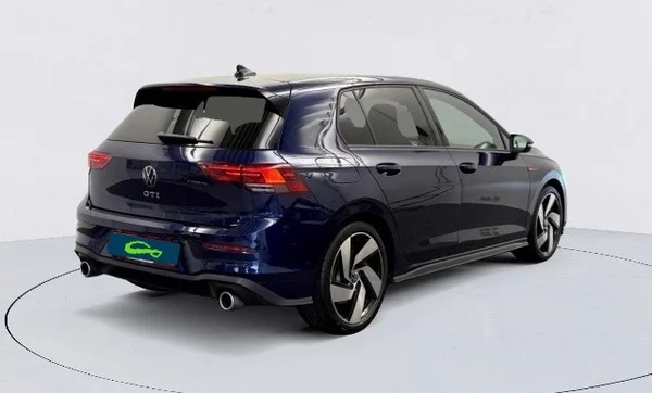 Volkswagen Golf VIII GTI (2023) — foto 10 van 15