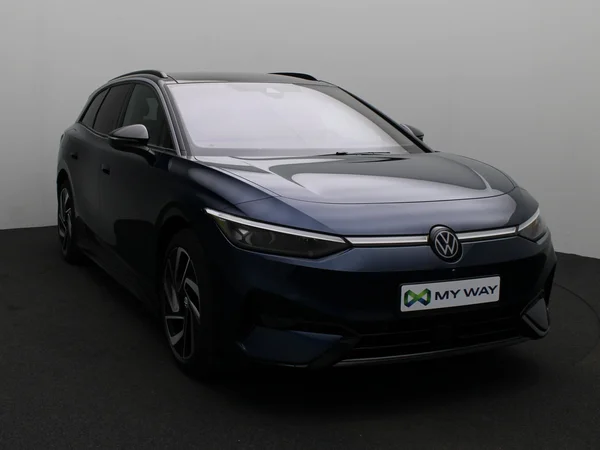 VOLKSWAGEN ID.7 Tourer (2025) — foto 10 van 17