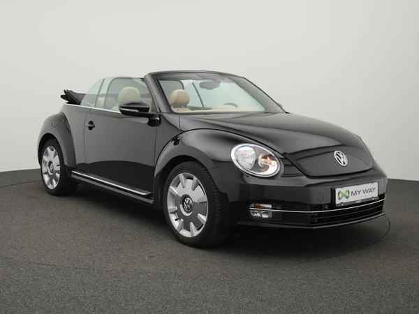 VOLKSWAGEN Beetle Cabriolet (2015) — foto 12 van 39