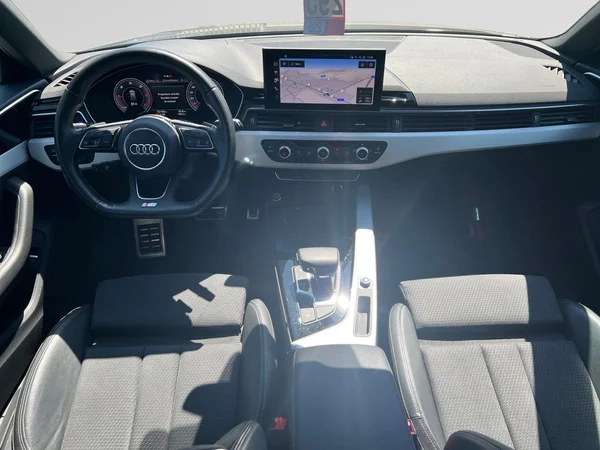 AUDI A4 Avant Dsl (2023) — foto 15 van 18