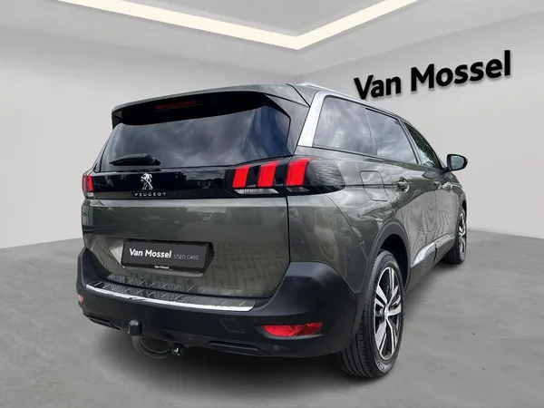 Peugeot 5008 (2020) — foto 17 van 22