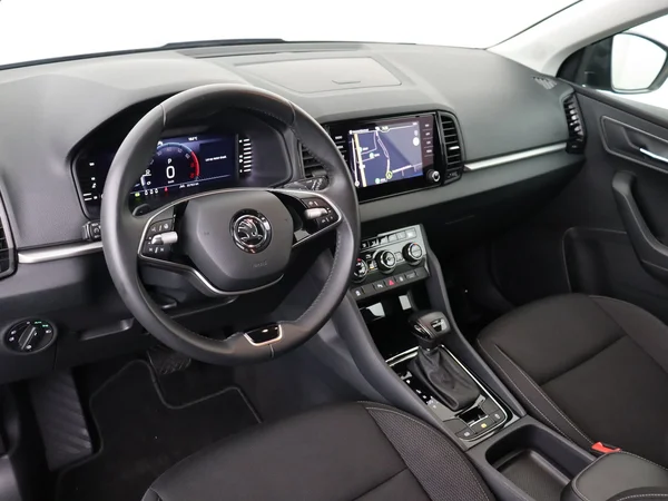 SKODA Karoq (2024) — foto 17 van 18