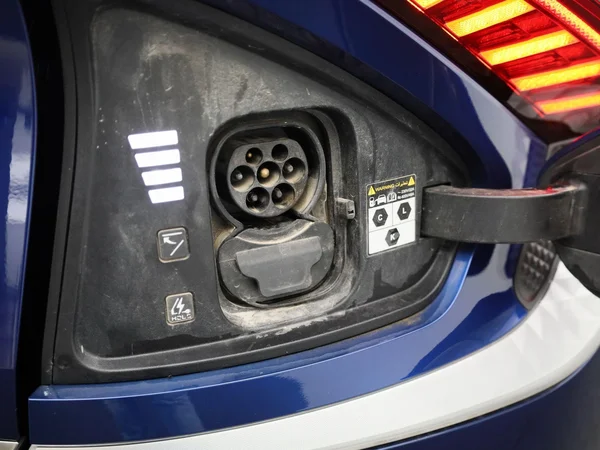 Kia EV6 (2023) — foto 37 van 48