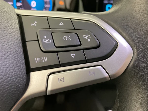 VOLKSWAGEN Golf VIII (2022) — foto 18 van 36