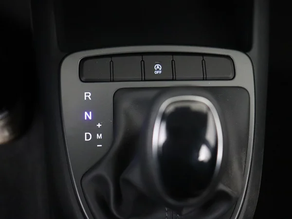 HYUNDAI i10 (2025) — foto 4 van 25