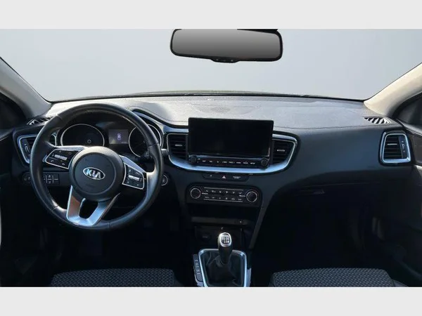 Kia CEED (2020) — foto 4 van 29