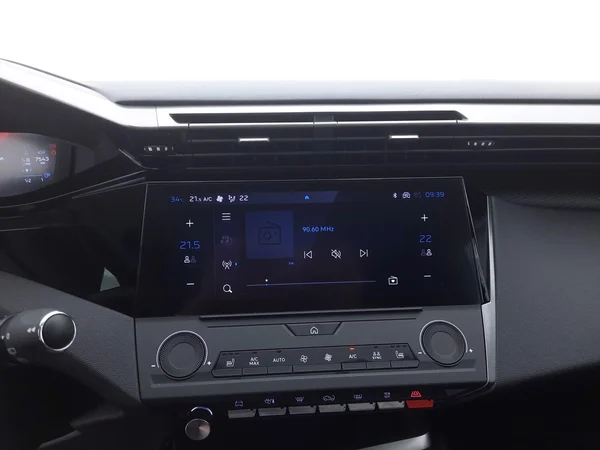 Peugeot 308 (2023) — foto 3 van 19