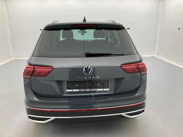 VOLKSWAGEN Tiguan Dsl (2022) — foto 13 van 36