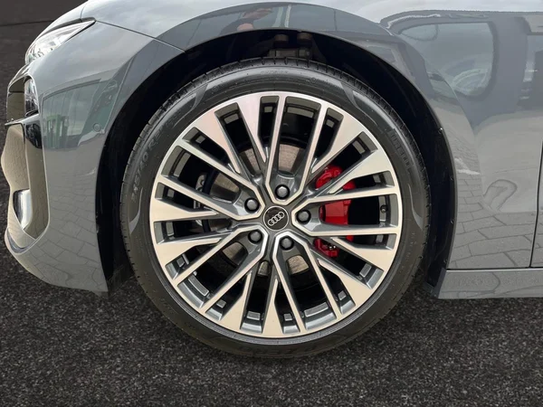 AUDI A6 Avant e-tron (2026) — foto 14 van 22