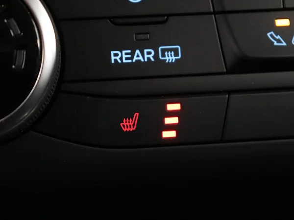 FORD Kuga (2024) — foto 18 van 28