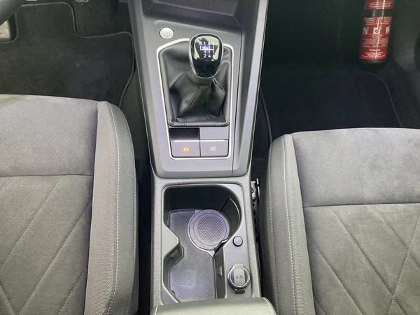 VOLKSWAGEN Golf Variant VIII (2023) — foto 30 van 36