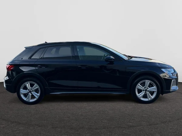 AUDI A3 Allstreet PHEV (2025) — foto 21 van 24