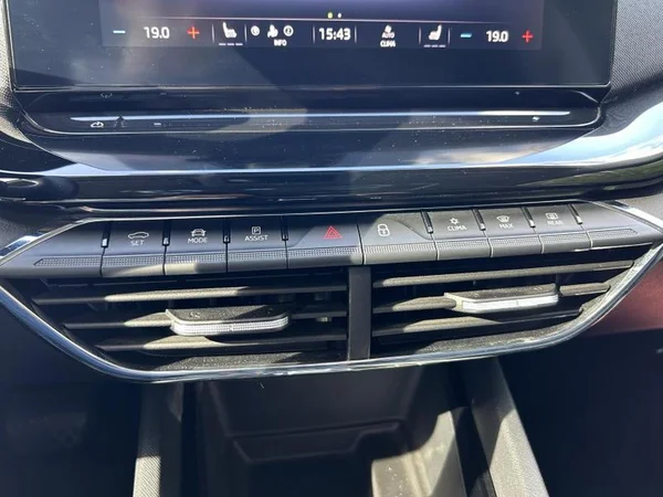 SKODA Octavia Combi Dsl (2021) — foto 33 van 41