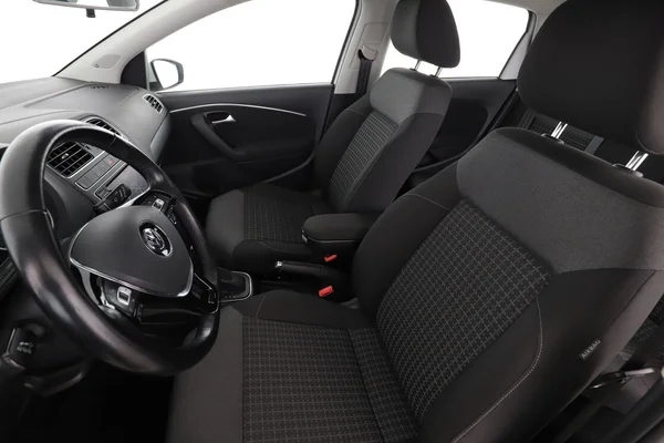Volkswagen Polo (2016) — foto 16 van 16