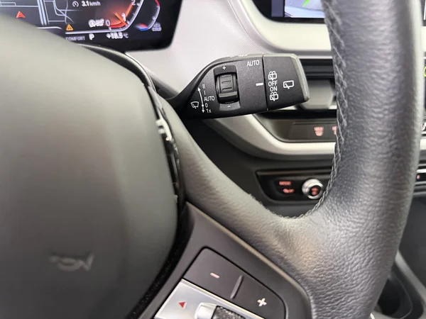 BMW 118 (2024) — foto 13 van 25