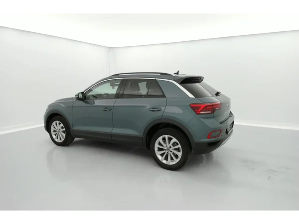VOLKSWAGEN T-Roc (2024) — foto 30 van 36