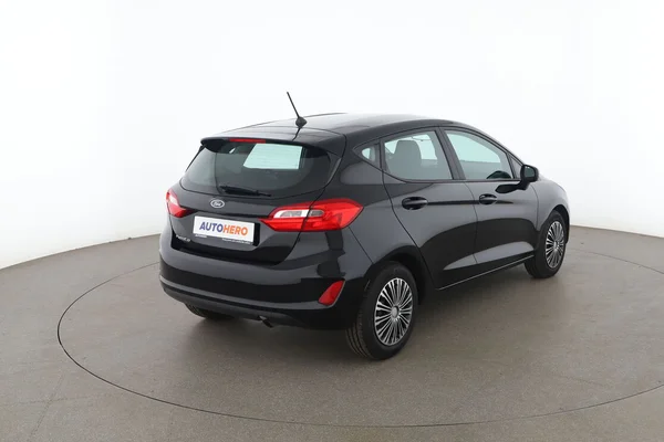 Ford Fiesta (2019) — foto 12 van 16