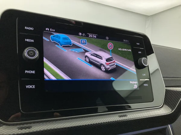 VOLKSWAGEN T-Cross (2025) — foto 14 van 36