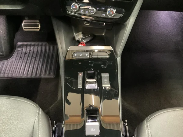 OPEL Mokka (2024) — foto 3 van 22