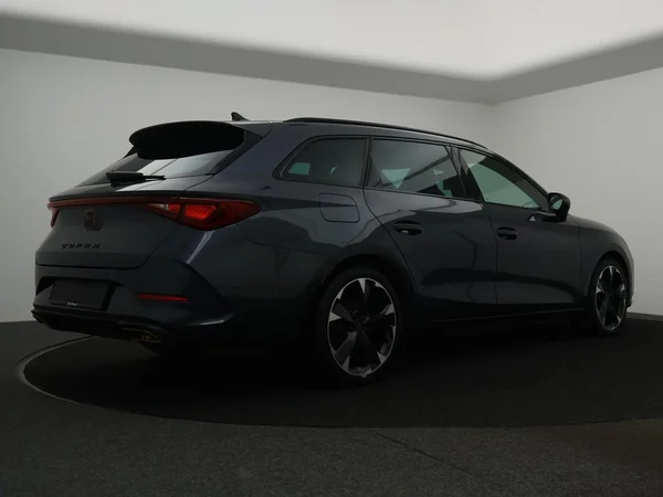 CUPRA Leon ST e-Hybrid (PHEV) (2023) — foto 12 van 25
