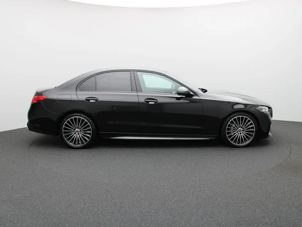 Mercedes-Benz C-Klasse (2024) — foto 28 van 31