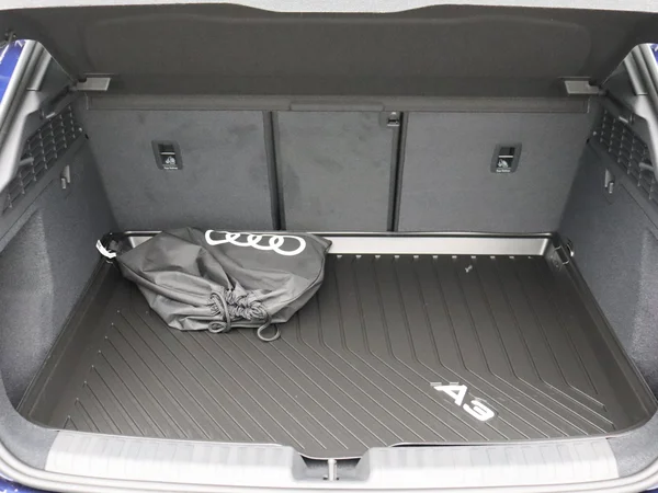 AUDI A3 Sportback PHEV (2025) — foto 3 van 16