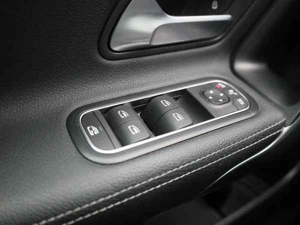 Mercedes-Benz A-Klasse (2020) — foto 18 van 38