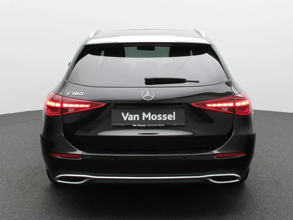 Mercedes-Benz C-Klasse (2024) — foto 27 van 31