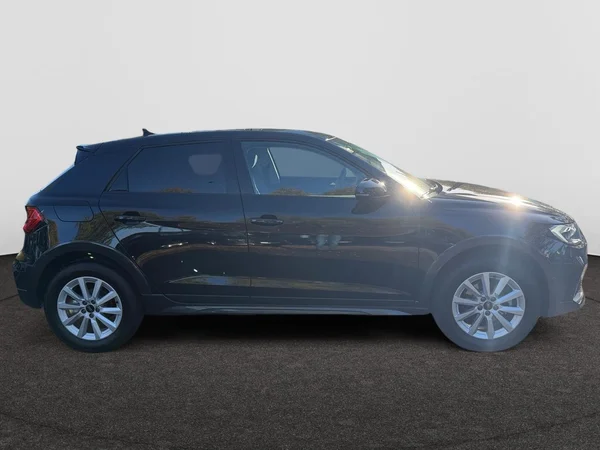 AUDI A1 Allstreet (2025) — foto 3 van 17