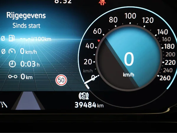 VOLKSWAGEN Golf VIII (2023) — foto 7 van 20