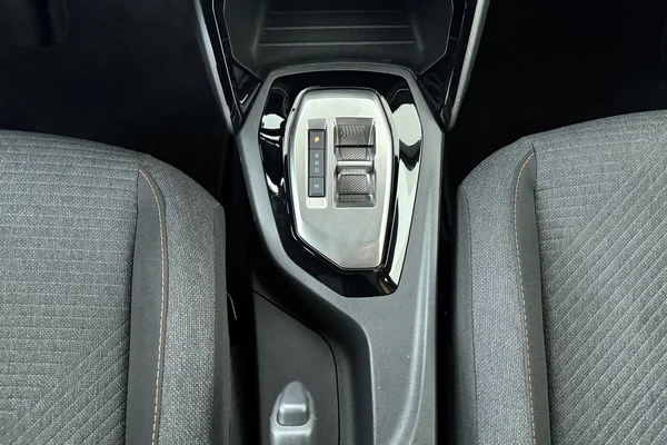 Peugeot 2008 (2025) — foto 4 van 18