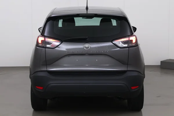 Opel Crossland (2022) — foto 12 van 17