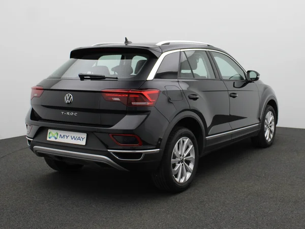 VOLKSWAGEN T-Roc (2024) — foto 12 van 20