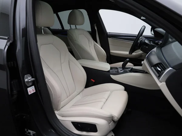 BMW 5 Reeks (2022) — foto 47 van 61