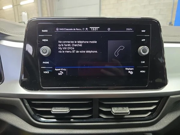 VOLKSWAGEN T-Roc (2022) — foto 11 van 29