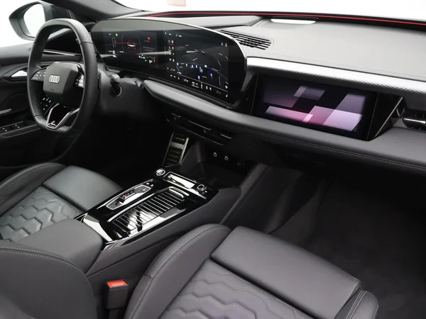AUDI A6 Sportback e-tron (2025) — foto 4 van 37