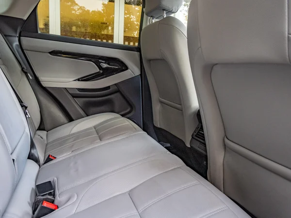 Land Rover Range Rover Evoque (2024) — foto 10 van 26